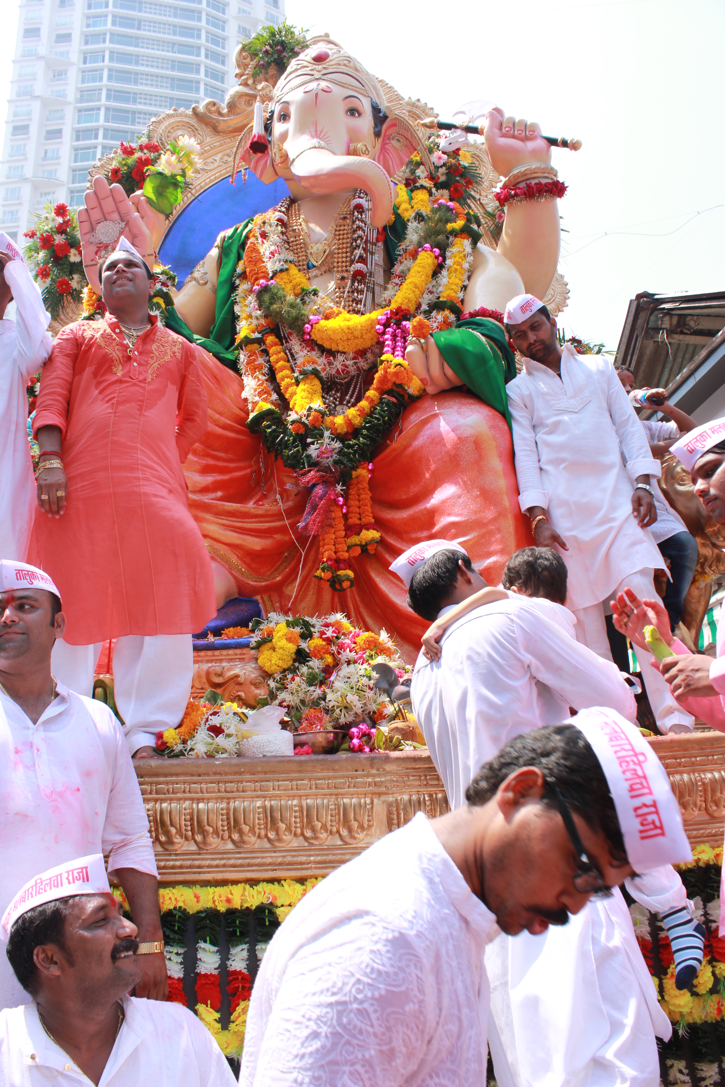 象の神様とは インドのお祭り ガネーシャ チャトゥルティー 活動ブログ 認定npo法人かものはしプロジェクト